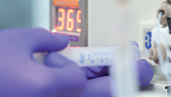 Procedimientos de Estandarización de los ensayos de química clínica e inmunología de Roche Diagnostics